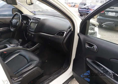 2017 Dodge Journey Crossroad Plus z USA, uszkodzony, nr VIN 3C4PDCGG6HT633575